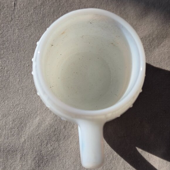 Vintage White Opalescent Milk Glass Whiskey Barrel Toothpick Holder - Picture 4 of 5